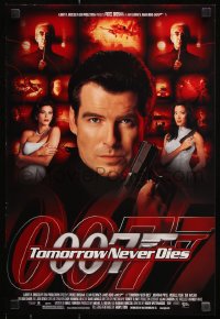 7k132 TOMORROW NEVER DIES mini poster 1997 Brosnan as Bond, Michelle Yeoh, sexy Teri Hatcher!