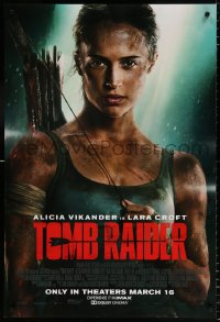 7k949 TOMB RAIDER advance DS 1sh 2018 sexy close-up image of Alicia Vikander as Lara Croft!