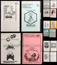 7m116 LOT OF 20 UNCUT PRESSBOOKS 1960s-1970s advertising for a variety of different movies!
