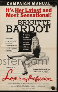 7s334 LOVE IS MY PROFESSION pressbook 1959 sexy Brigitte Bardot, Simenon's En Cas de Malheur!