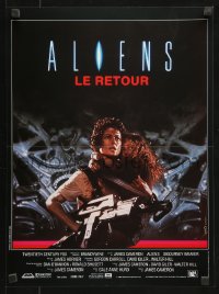 7y903 ALIENS French 15x21 1986 James Cameron, close up of Sigourney Weaver carrying Carrie Henn!