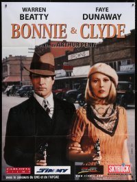 8b654 BONNIE & CLYDE French 1p R2000 different close up of Warren Beatty & Faye Dunaway with guns!