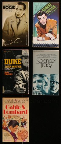 8d495 LOT OF 5 ACTOR BIOGRAPHY PAPERBACK BOOKS 1960s-1970s Humphrey Bogart, John Wayne & more!