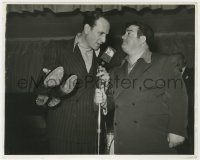 8g077 ABBOTT & COSTELLO 8x10 still 1942 auctioning Lou's shoes at the Buy a Bomber drive!