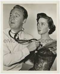 8g384 GROUNDS FOR MARRIAGE deluxe 8.25x10 still 1951 doctor Van Johnson examines Kathryn Grayson!