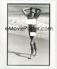 8g043 JAWS deluxe candid 8x10 file photo 1975 Susan Backlinie completely naked on beach by Goldman!