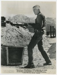 8g719 PROFESSIONALS 7.75x10 still 1966 great close up of Lee Marvin pointing a huge gun!