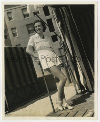 8g722 PUBLIC ENEMY'S WIFE candid 8x10 still 1936 Margaret Lindsay modeling play suit by Welbourne!
