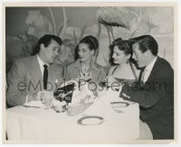 8g773 ROCK HUDSON 8.25x10 still 1950s eating with friends at the Flamingo Hotel in Las Vegas!