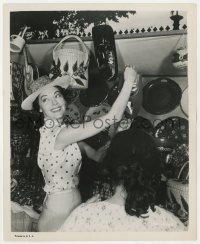 8g873 SUN ALSO RISES candid 8.25x10 still 1957 happy Ava Gardner shopping at street vendor!