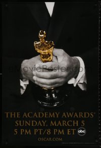 8k509 78th ANNUAL ACADEMY AWARDS 1sh 2005 cool Studio 318 design of man in suit holding Oscar!