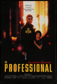 8k856 PROFESSIONAL 1sh 1994 Luc Besson's Leon, Jean Reno with gun, young Natalie Portman!