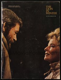 8m198 LION IN WINTER souvenir program book 1968 Katharine Hepburn, Peter O'Toole as Henry II!