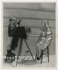 8p376 ANNE FRANCIS signed 8.25x10 still 1948 super young, getting picture taken by Butch Jenkins!