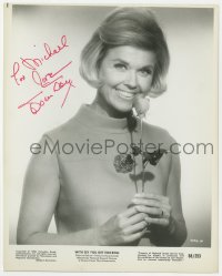 8p431 DORIS DAY signed 8x10 still 1968 pretty smiling portrait from With Six You Get Eggroll!
