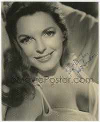 8p535 JULIE LONDON signed 7.25x8.75 still 1940s sexy head & shoulders portrait laying in bed!