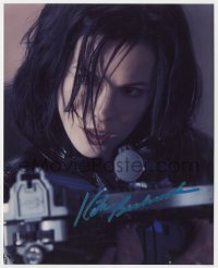 8p803 KATE BECKINSALE signed color 8x10 REPRO still 2000s great c/u as a vampire from Underworld!