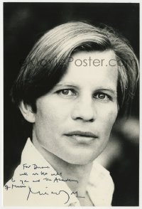 8p581 MICHAEL YORK signed 6.75x10 still 1960s youthful head & shoulders c/u of the English star!