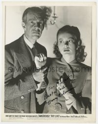 8p584 NANCY COLEMAN signed 8x10.25 still 1941 grabbed by Raymond Massey in Dangerously They Live!
