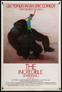 8t449 INCREDIBLE SHRINKING WOMAN style B int'l 1sh 1981 Lettick art of Lily Tomlin, gorilla on skateboard!