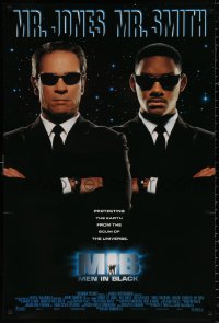 9c750 MEN IN BLACK int'l DS 1sh 1997 Will Smith & Tommy Lee Jones close-up!