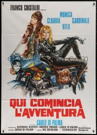 9f321 BLONDE IN BLACK LEATHER Italian 1p 1975 sexy Monica Vitti & Claudia Cardinale on motorcycle!