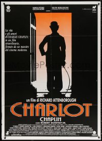 9f338 CHAPLIN Italian 1p 1993 great silhouette image of Robert Downey Jr. as Charlie in doorway!