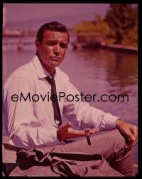 9h207 DR. NO 4x5 transparency 1963 close up of Sean Connery as James Bond sitting by water!