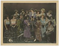 9k781 ROUGED LIPS LC 1923 Viola Dana wearing black nylons, surrounded by lots of pretty ladies!