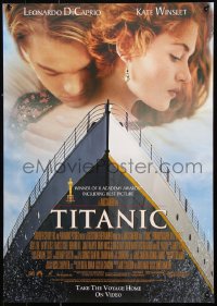 9p968 TITANIC video Japanese 1998 Leonardo DiCaprio, Kate Winslet, directed by James Cameron!