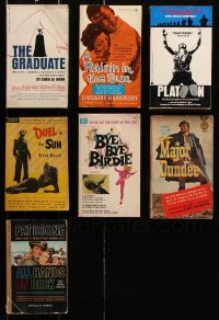 9s275 LOT OF 7 MOVIE EDITION PAPERBACK BOOKS 1940s-1980s Graduate, Duel in the Sun, Platoon!