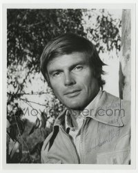 9y391 ADAM WEST signed 8x10 still 1960s great youthful portrait in casual clothing outdoors!