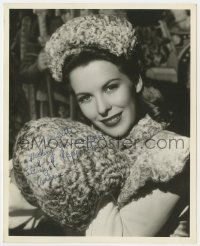 9y392 ANDREA KING signed deluxe 8x10 still 1940s head & shoulders portrait with fur accessories!