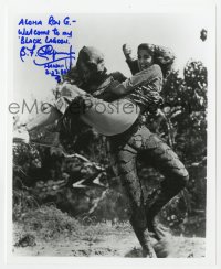 9y839 BEN CHAPMAN signed 8x10 REPRO still 1999 carrying Adams in Creature from the Black Lagoon!