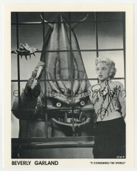 9y720 BEVERLY GARLAND signed 8x10 publicity still 1980s c/u by monster from It Conquered the World!