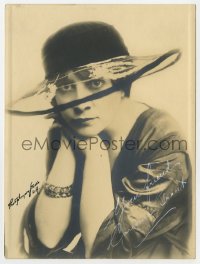9y433 CORINNE SWEET signed deluxe 6x8 still 1910s great portrait wearing hat with see-through brim!