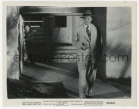 9y454 EDWARD BINNS signed 8x10 still 1953 great full-length close up pointing gun in Vice Squad!