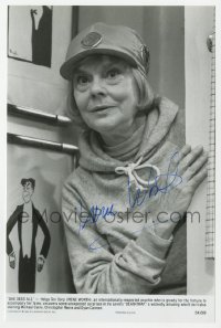 9y484 IRENE WORTH signed 6.5x9.75 still 1982 great close up wearing hat & hoodie from Deathtrap!