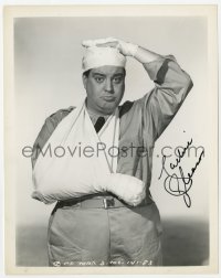 9y489 JACKIE GLEASON signed 8x10 still 1942 wearing cast & bandages in Tramp, Tramp, Tramp!