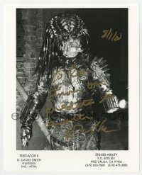 9y744 R. DAVID SMITH signed 8x10 publicity still 2001 cool portrait as the monster in Predator 2!
