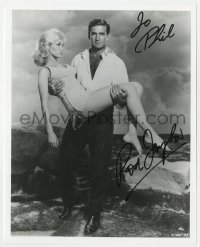 9y973 ROD TAYLOR signed 8x10 REPRO still 1970s carrying sexy Yvette Mimieux in The Time Machine!