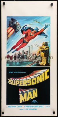 9z987 SUPERSONIC MAN Italian locandina 1979 wacky Tino Avelli superhero art with giant robot in NYC!