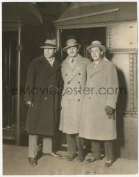 1t531 KING VIDOR/JOHN GILBERT/IRVING THALBERG 7.25x9.5 news photo 1926 standing by train!