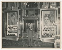 1t703 NORA PRENTISS candid 8.25x10 still 1947 director Vincent Sherman between two giant posters!