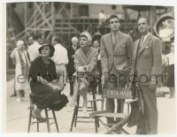 1t844 SIGN OF THE CROSS candid 7.5x9.75 still 1932 Pulitzer party visits Claudette Colbert on set!