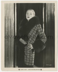 1t884 SUBWAY SADIE 8.25x10.25 still 1926 pretty Dorothy Mackaill modeling a cool fur-trimmed coat!