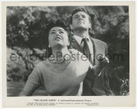 1t924 THIS ISLAND EARTH 8x10.25 still 1955 Faith Domergue & Rex Reason looking up at the sky!