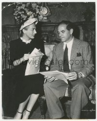 2h504 JOAN CRAWFORD/FRANK CAPRA 7.5x9.25 still 1950 she's getting his autograph for her neighbor!