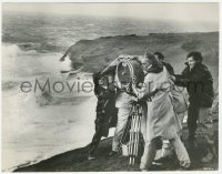 2h783 RYAN'S DAUGHTER candid 8x10.25 still 1970 David Lean & crew hold camera up during strong wind!