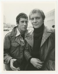 2h844 STARSKY & HUTCH TV 7x9 still 1975 David Soul & Paul Michael Glaser in the series premiere!